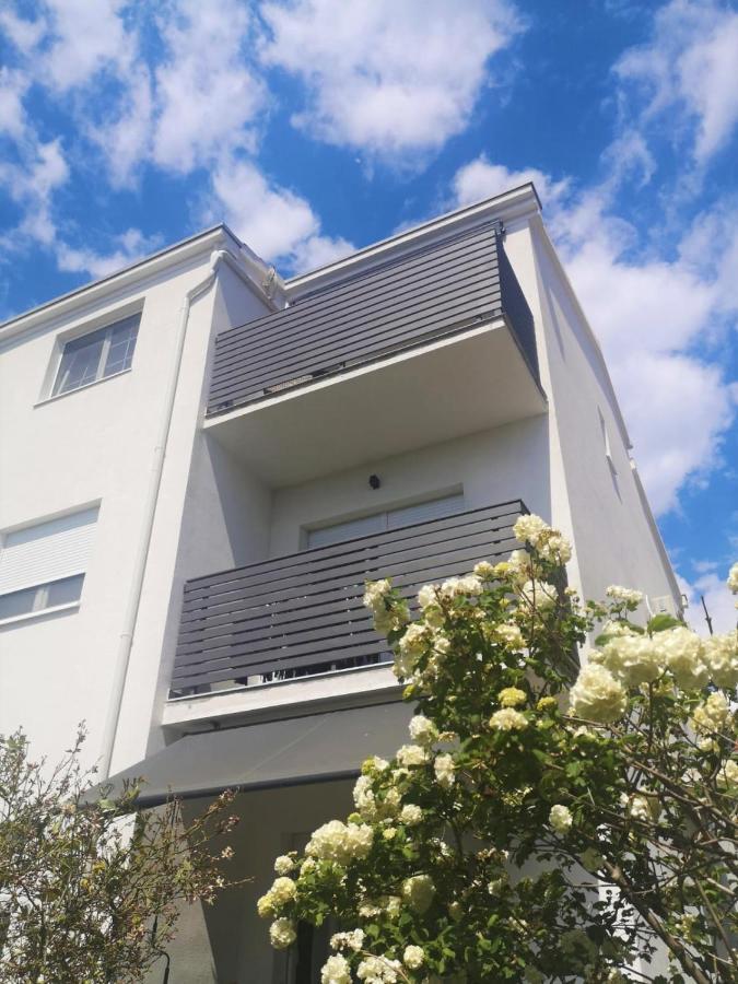 Apartments Tanja Kastela Exterior photo